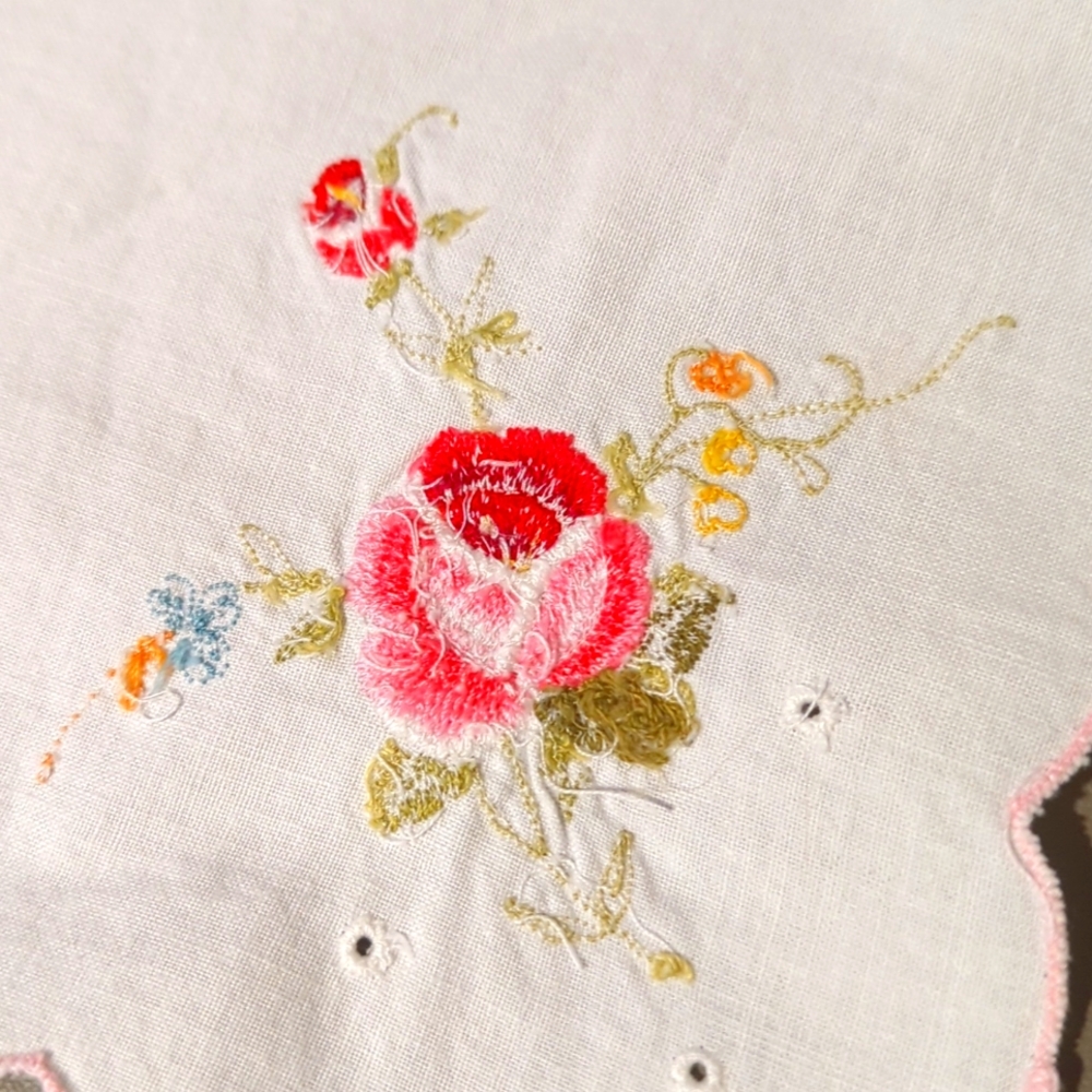 Vintage Bread  Basket  Liner Napkin Pink Floral